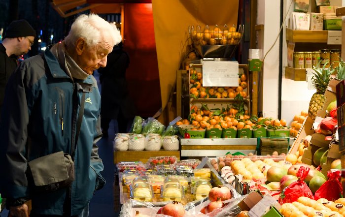 Article Image for Cultural Traditions of Nutrition and Longevity