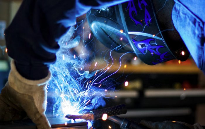 Article Image for How Artificial Intelligence Is Reshaping Global Industries